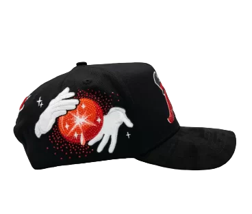 31 HATS "EL MAGO" ROJA